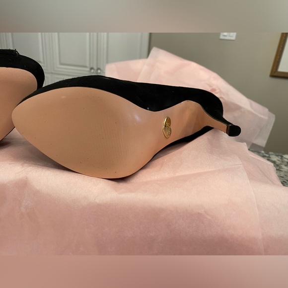 NWOBox Betsey Johnson Size 8 Black Suede Platform Heels Shoes - Picture 4 of 11